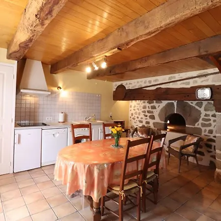 Holiday home Charmant Gite Renove Avec Terrasse Et Jardin - Entre Cantal Et Lot, Proche Activites Et Sites Historiques - Fr-1-742-86