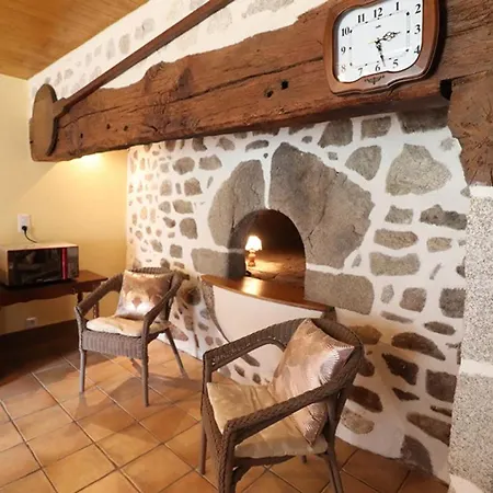 Holiday home Charmant Gite Renove Avec Terrasse Et Jardin - Entre Cantal Et Lot, Proche Activites Et Sites Historiques - Fr-1-742-86 *